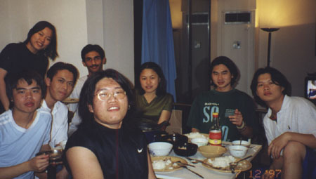 dinner.JPG (31049 bytes)